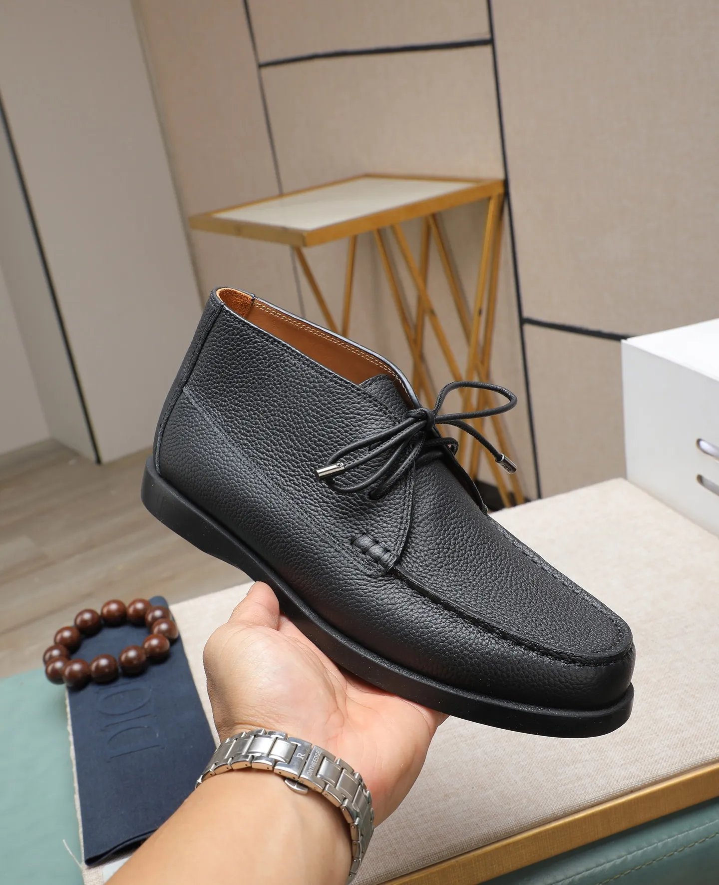 Men's shoes 💰600💰Water-dyed cow lining Original order quality Dior —🆘. Dior Original order purchase, high-end leather shoes, fabric: Made of Italian imported cowhide➕Water-dyed cow lining/cowhide lining➕Specially available original outsole, fine workmanship, real-life photos🎬Size: 38-44 (with full set of packaging)